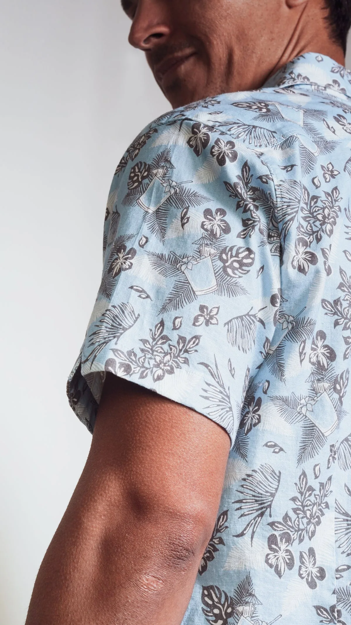 Bondi Luau Button Down Short Sleeve Shirt