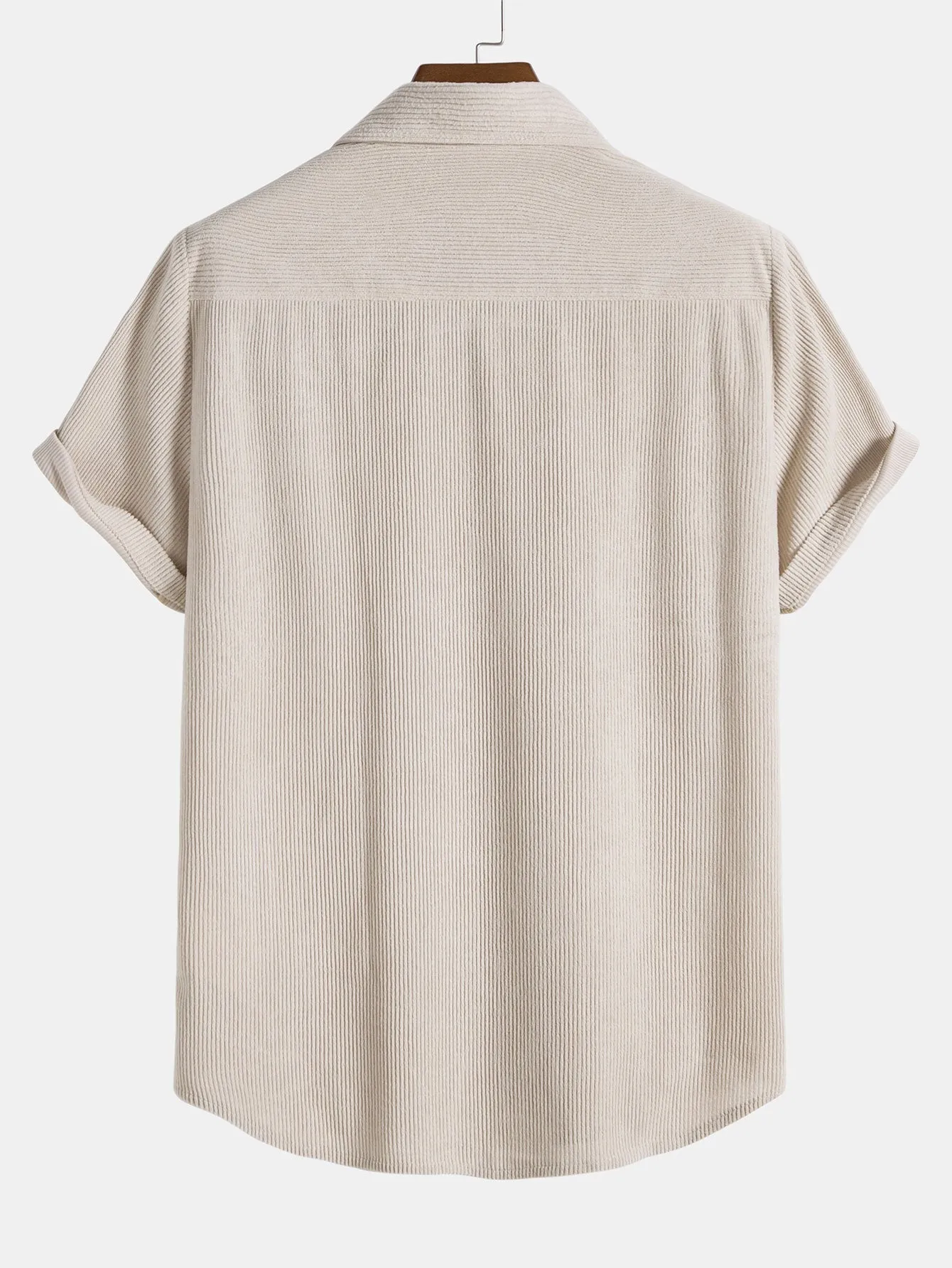 Sommerliches Polyester-Set: Gestreiftes Shirt & Trendige Shorts
